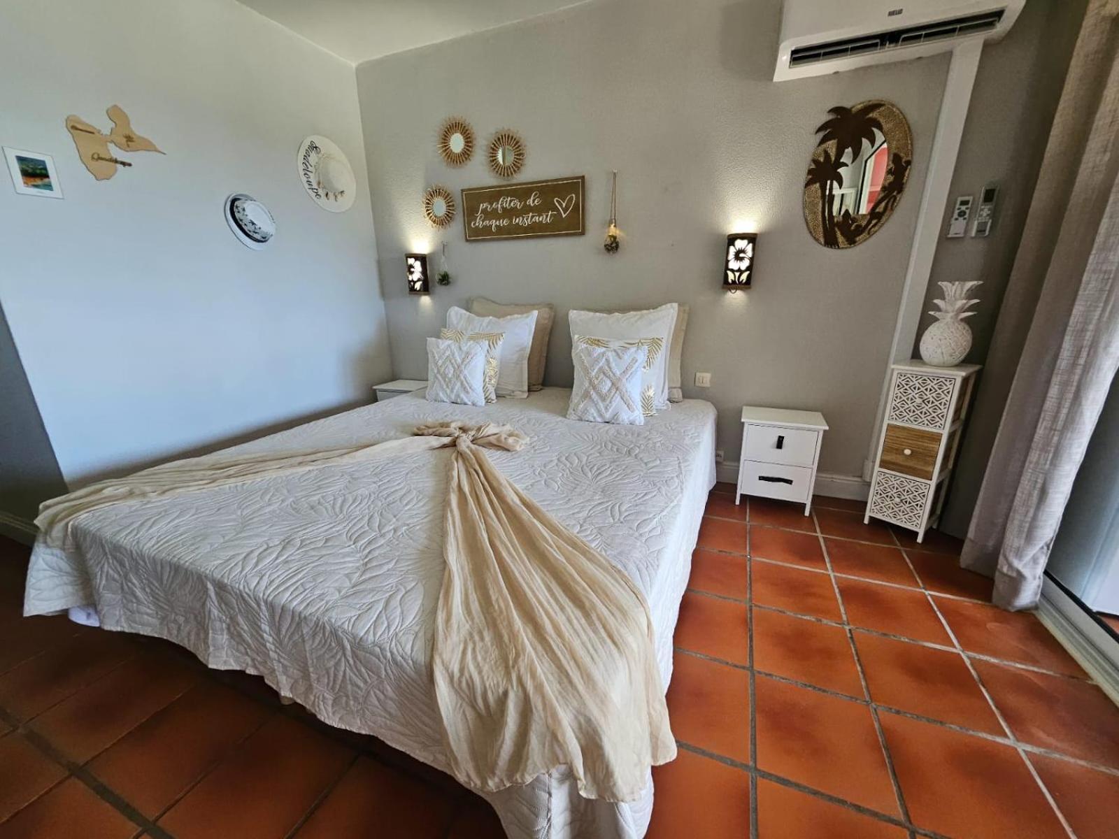 L'Oiseau Du Paradis Vue Mer Studio A Saint Francois A 100 M De La Plage Ngoại thất bức ảnh