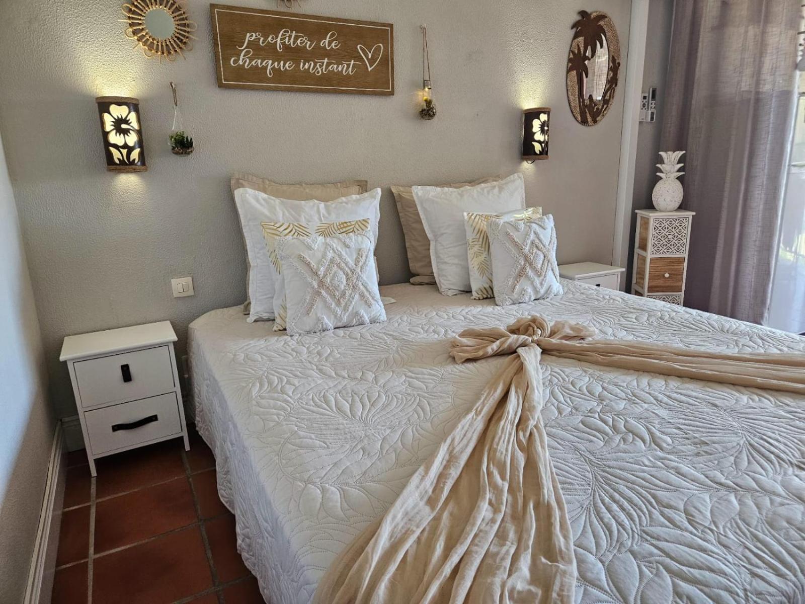 L'Oiseau Du Paradis Vue Mer Studio A Saint Francois A 100 M De La Plage Ngoại thất bức ảnh